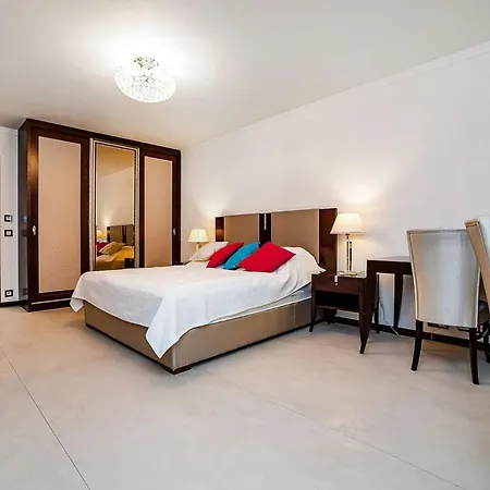 Luxury Апартаменты *